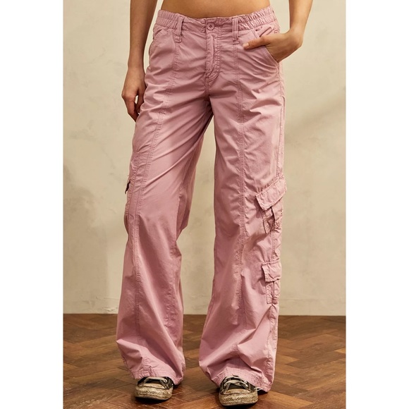Urban Outfitters Pants - NWOT URBAN OUTFITTERS UO BDG Pink Y2K Low-Rise Cargo Pants Size Small